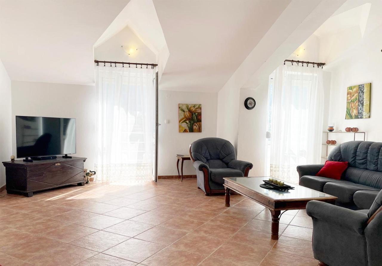 Kampe Apartments Котор Екстер'єр фото