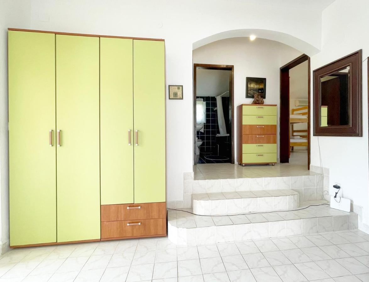 Kampe Apartments Котор Екстер'єр фото