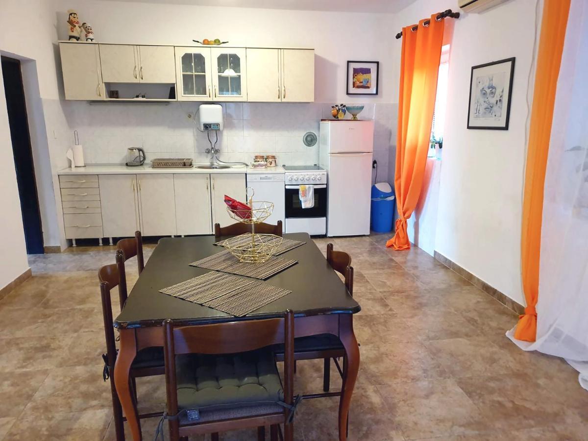 Kampe Apartments Котор Екстер'єр фото